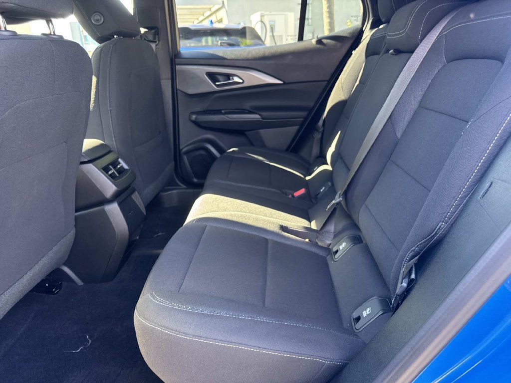 Used 2026 Chevrolet Equinox EV LT FWD image 14