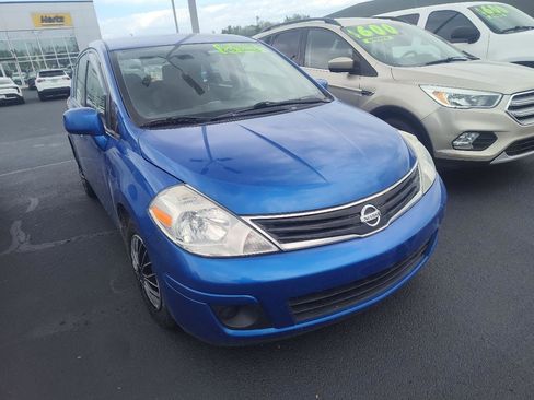 Used 2011 Nissan Versa 1.8 S w/ Plus Pkg FWD image 3