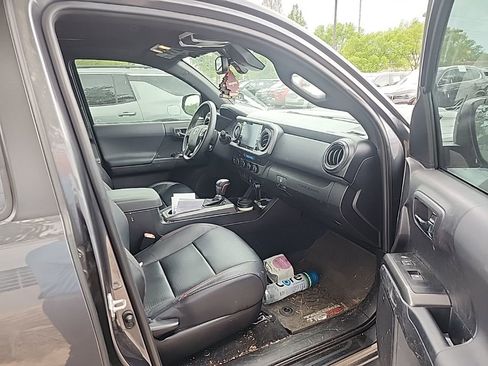 Used 2023 Toyota Tacoma TRD Pro AWD/4WD image 12