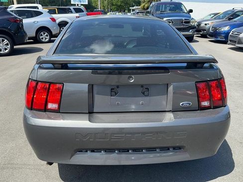 Used 2004 Ford Mustang Coupe image 8