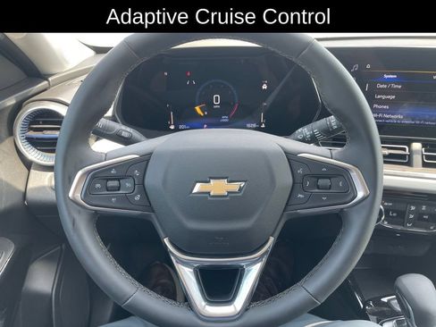 Used 2026 Chevrolet Trax LT w/ Driver Confidence Package FWD image 15