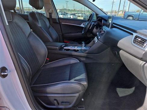 Used 2021 Genesis G70 2.0T w/ Elite Package image 15