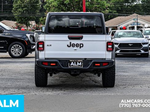 Used 2026 Jeep Gladiator Mojave AWD/4WD image 11