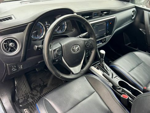Used 2019 Toyota Corolla XSE FWD image 13