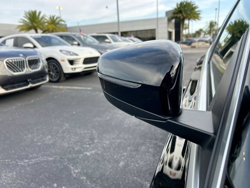 Used 2025 BMW 330i Sedan w/ Convenience Package RWD image 33