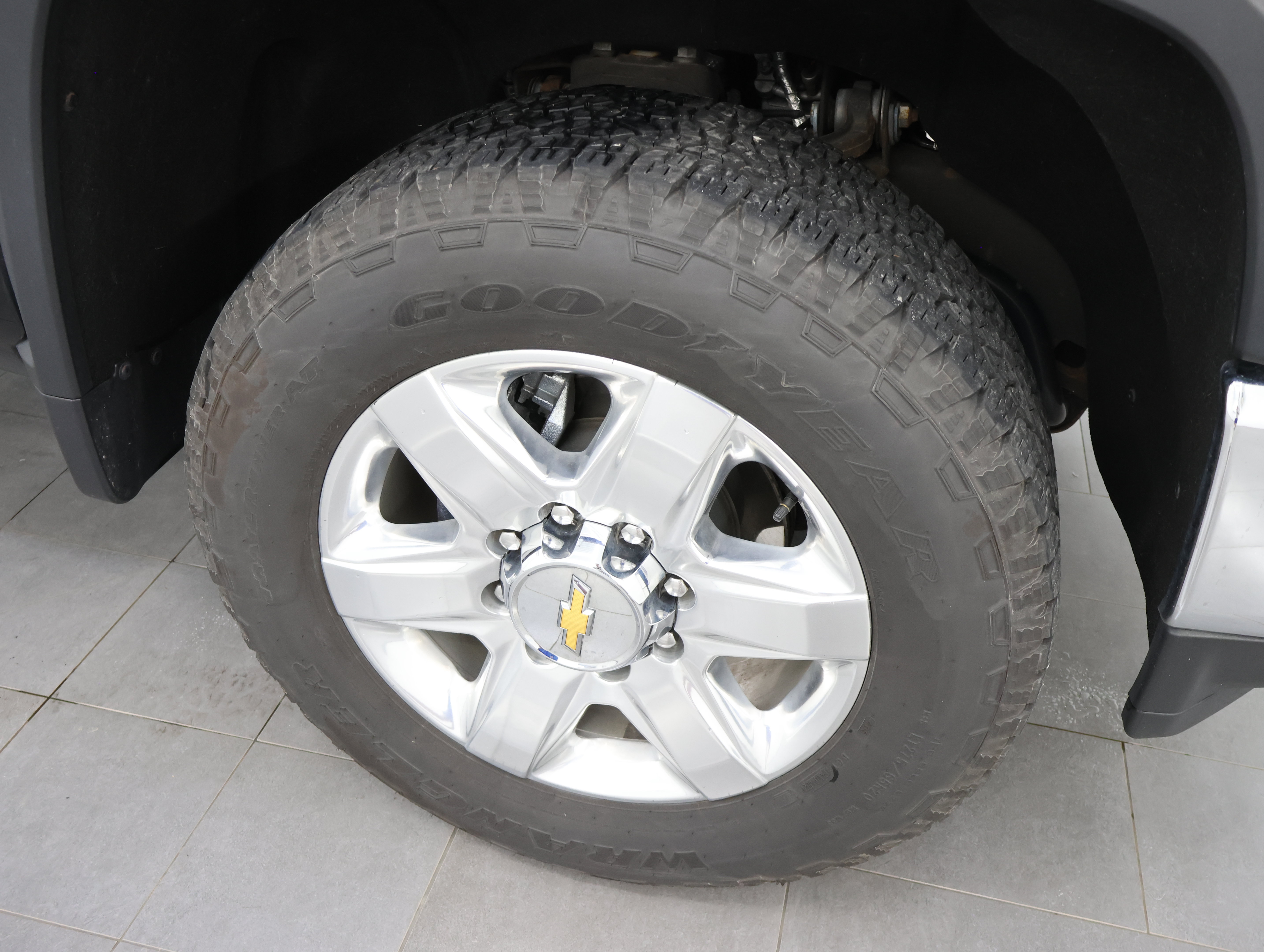 Used 2022 Chevrolet Silverado 2500 LTZ AWD/4WD image 3