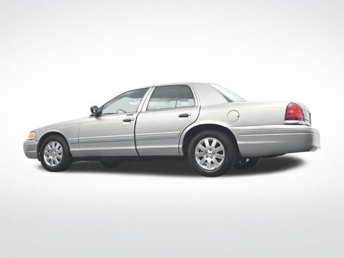 Used 2006 Ford Crown Victoria LX RWD image 39