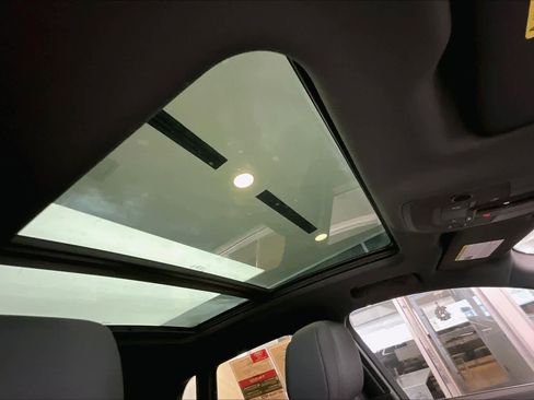 Used 2023 Audi Q3 2.0T Premium w/ Convenience Package image 13