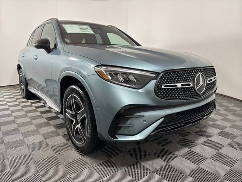 New 2025 Mercedes-Benz GLC 300 4MATIC image 1