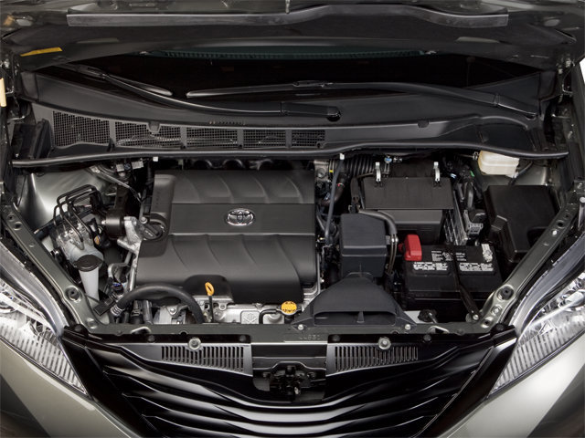 Used 2012 Toyota Sienna LE FWD image 14