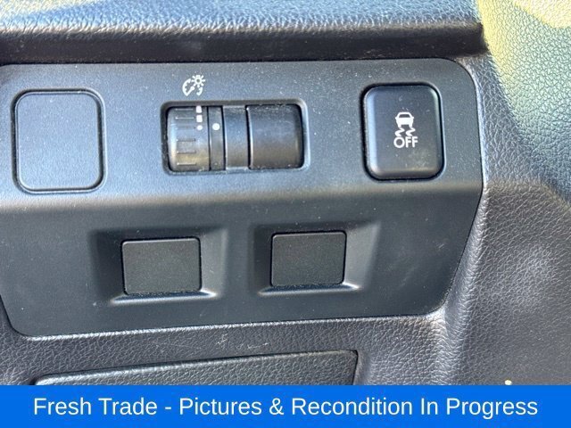 Used 2014 Subaru Impreza 2.0i AWD/4WD image 17