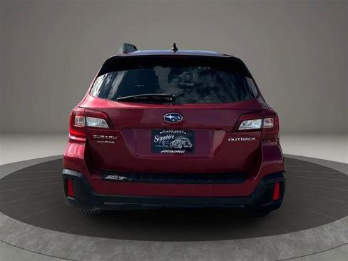 Used 2018 Subaru Outback 2.5i Premium image 4