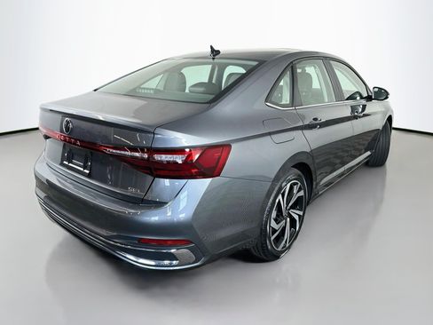 Used 2025 Volkswagen Jetta SEL FWD image 7