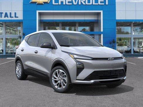 Used 2027 Chevrolet Bolt LT FWD image 7