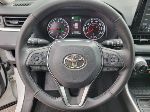 Certified 2022 Toyota RAV4 XLE Premium image 20