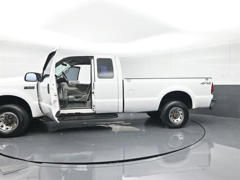 Used 2002 Ford F250 XLT image 37