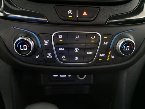 Used 2023 Chevrolet Equinox RS AWD/4WD image 23