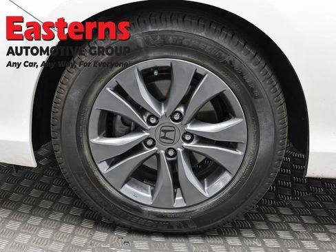 Used 2015 Honda Accord LX image 32