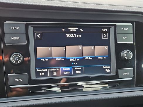 Certified 2024 Volkswagen Jetta Sport image 22