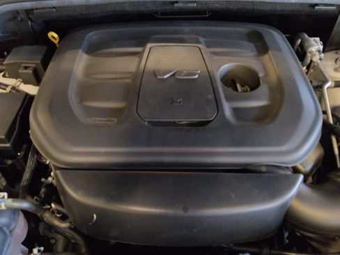 Used 2022 Jeep Grand Cherokee Laredo X RWD image 30