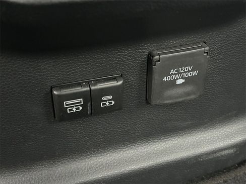 Used 2023 Toyota Tundra Limited image 22