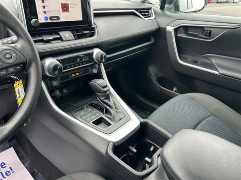 Used 2023 Toyota RAV4 LE image 11