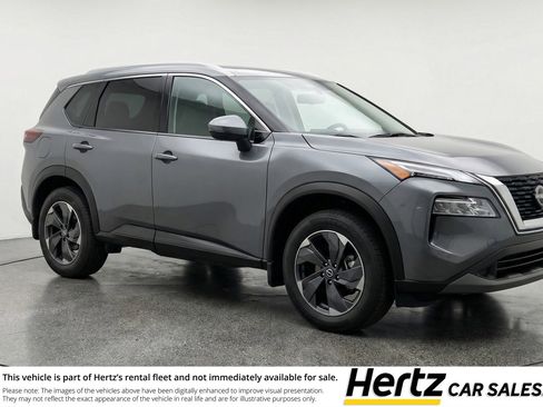 Used 2025 Nissan Rogue SV FWD image 1