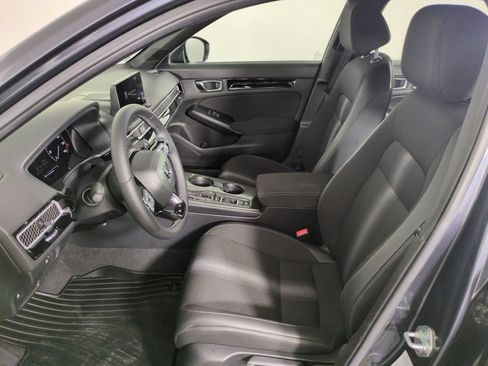 Used 2025 Honda Civic Sport image 9