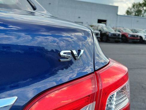 Certified 2018 Nissan Sentra SV FWD image 7