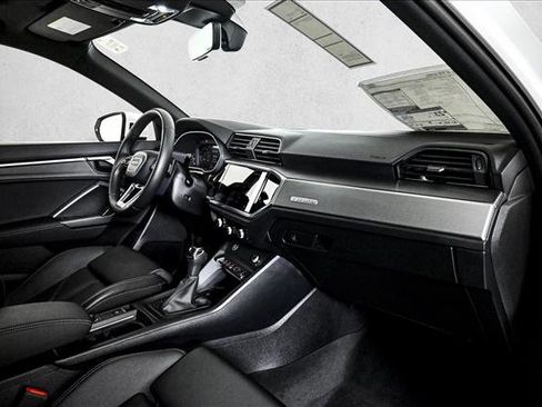 New 2025 Audi Q3 2.0T Premium image 22