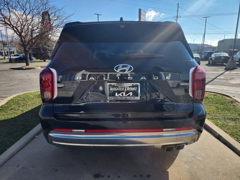 Used 2024 Hyundai Palisade Calligraphy image 6