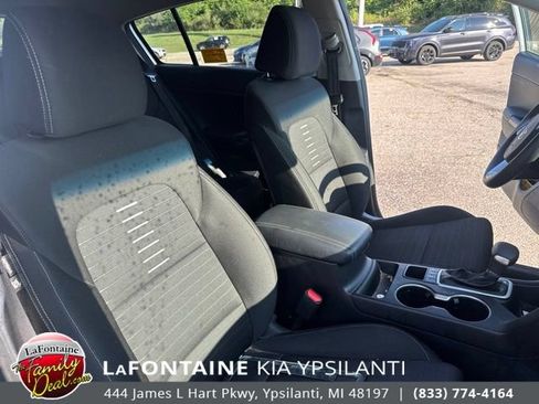 Used 2020 Kia Sportage LX w/ LX Popular Package AWD/4WD image 10
