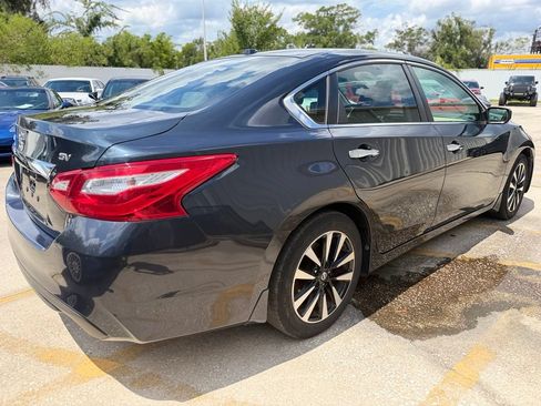 Used 2017 Nissan Altima 2.5 SV FWD image 5