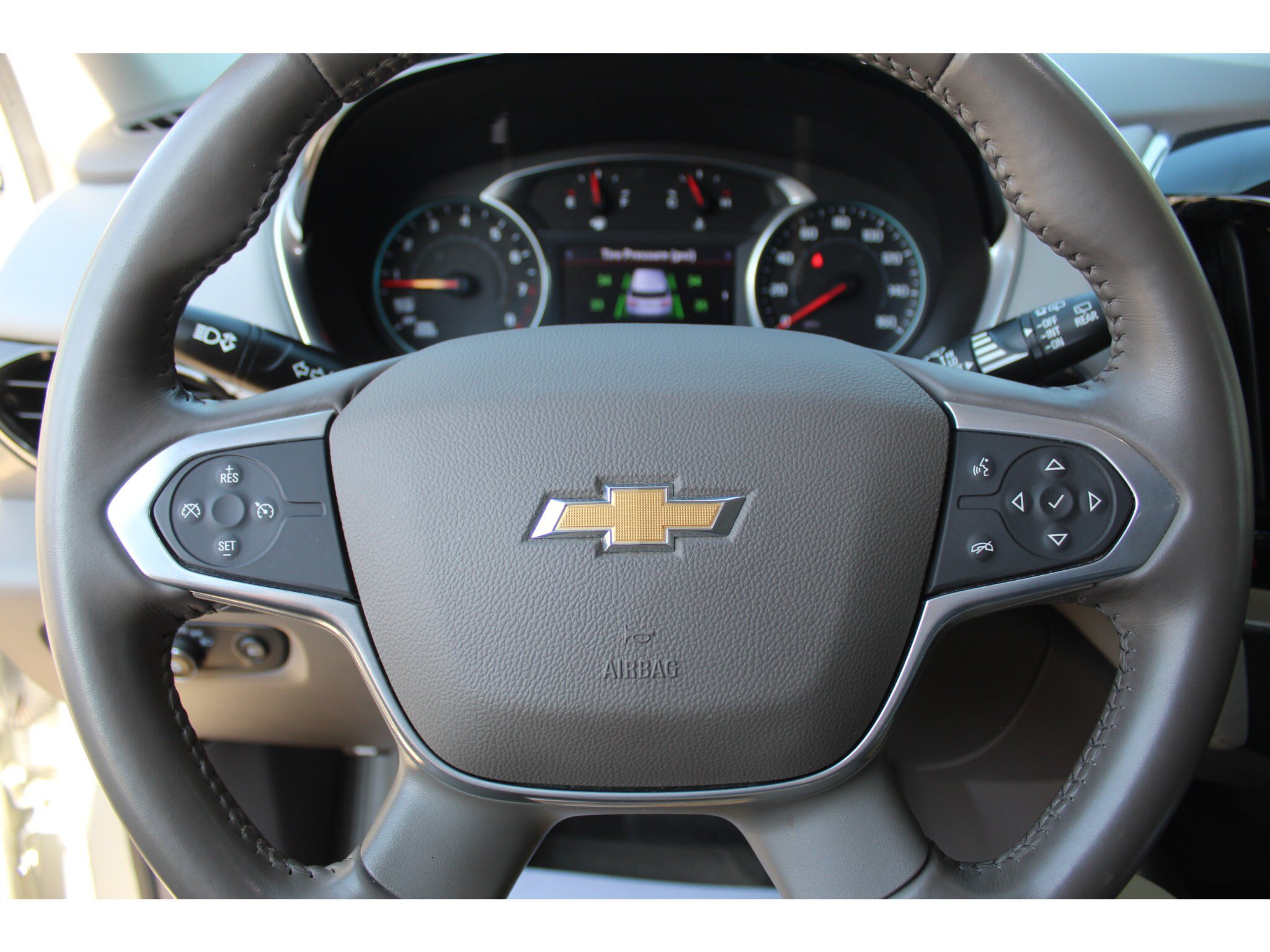 Used 2021 Chevrolet Traverse LT FWD image 10