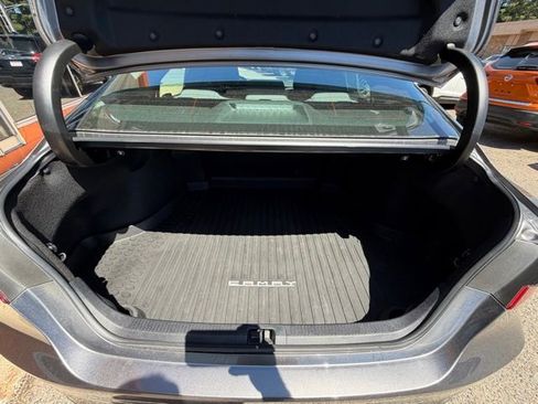 Used 2021 Toyota Camry LE w/ Convenience Package FWD image 23