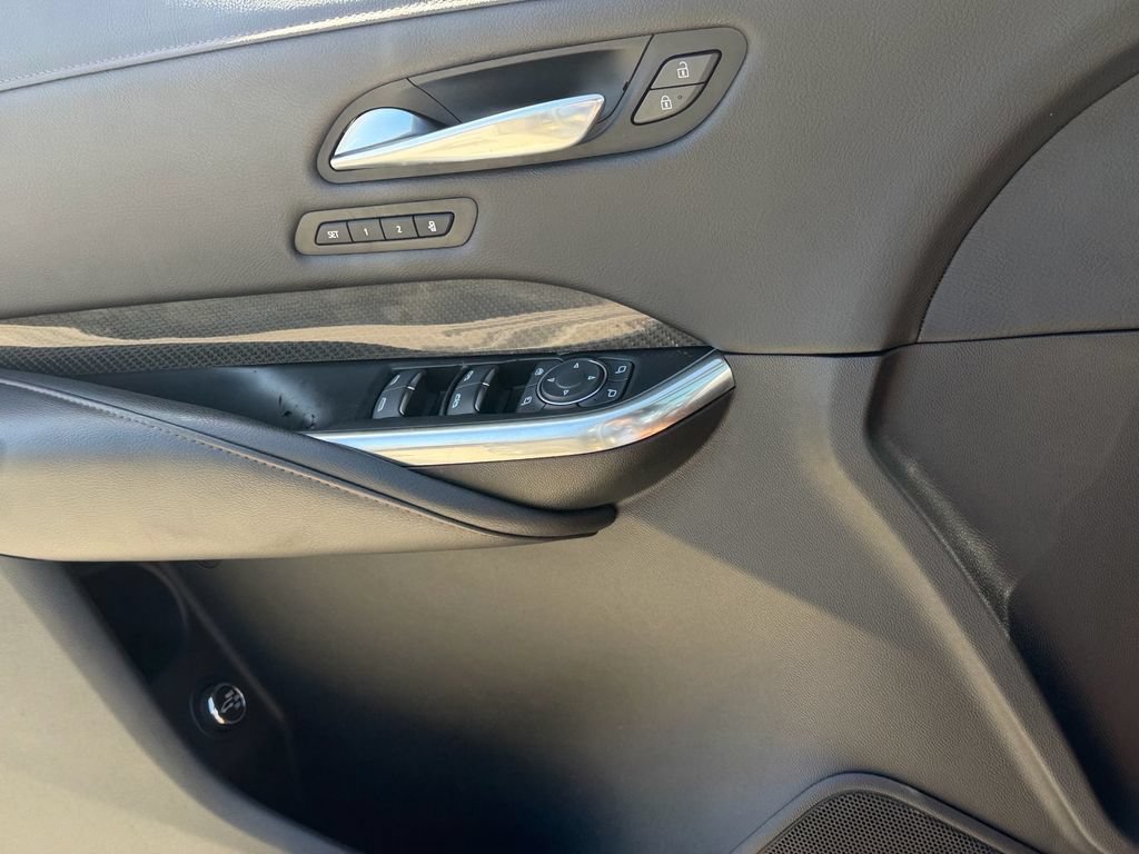Used 2019 Cadillac XT4 Sport w/ Cold Weather Package FWD image 28