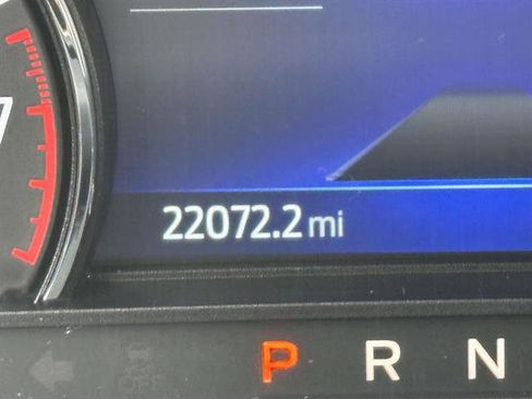 Used 2022 Ford Explorer XLT w/ Equipment Group 202A image 17