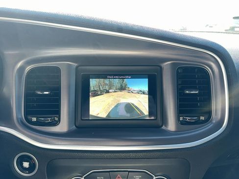 Used 2020 Dodge Charger SXT w/ Blacktop Package image 27
