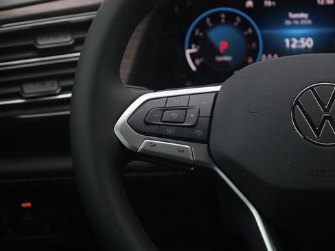 New 2026 Volkswagen Atlas SEL Premium R-Line AWD/4WD image 10