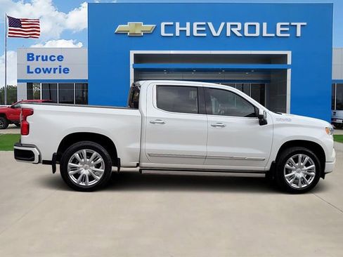 Used 2023 Chevrolet Silverado 1500 High Country w/ Technology Package image 6