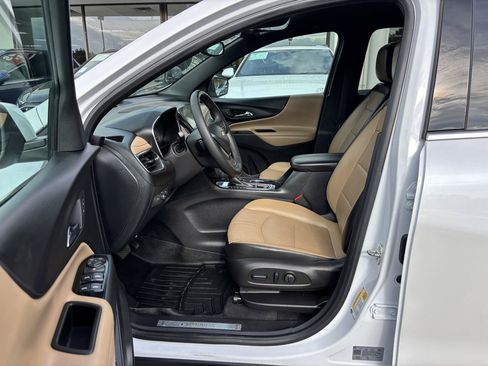 Used 2023 Chevrolet Equinox Premier AWD/4WD image 4