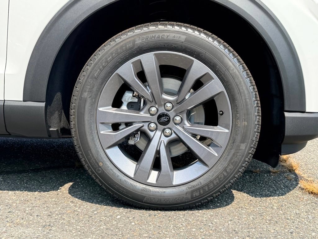 New 2026 Ford Explorer Active w/ Active Comfort Package AWD/4WD image 29