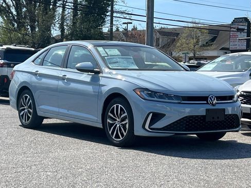 New 2026 Volkswagen Jetta SE image 1