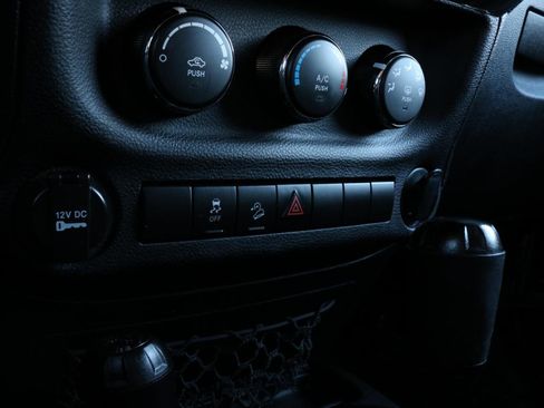 Used 2013 Jeep Wrangler Unlimited Sport image 26