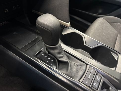 Used 2025 Toyota Camry LE image 27