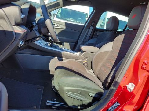 New 2024 Dodge Hornet GT w/ Track Pack image 6