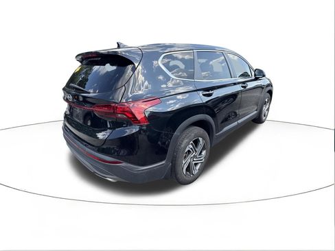 Used 2023 Hyundai Santa Fe SE FWD image 2