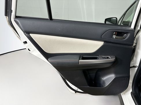 Used 2017 Subaru Crosstrek 2.0i Limited image 28