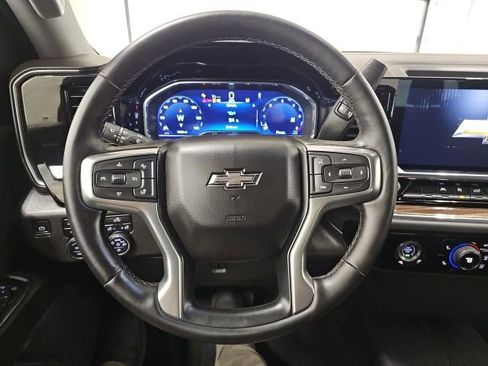 Used 2023 Chevrolet Silverado 1500 RST image 18