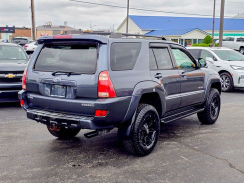 Used 2005 Toyota 4Runner SR5 AWD/4WD image 15